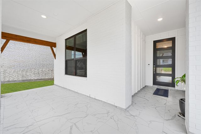 12331 Palmetto Dr, Mont Belvieu, TX 77523