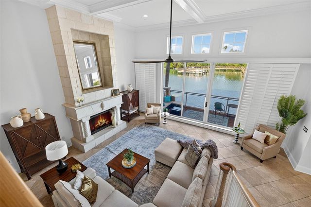 525 MANDALAY AVENUE 33, Clearwater Beach, FL 33767