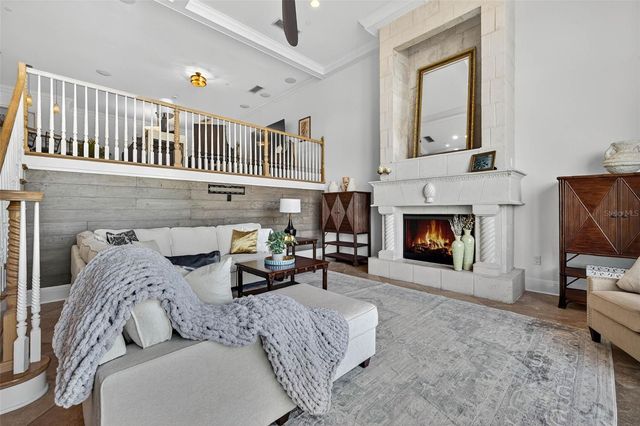 525 MANDALAY AVENUE 33, Clearwater Beach, FL 33767