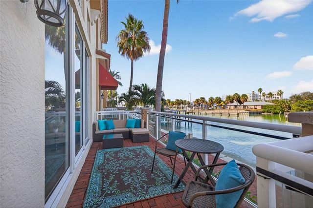 525 MANDALAY AVENUE 33, Clearwater Beach, FL 33767