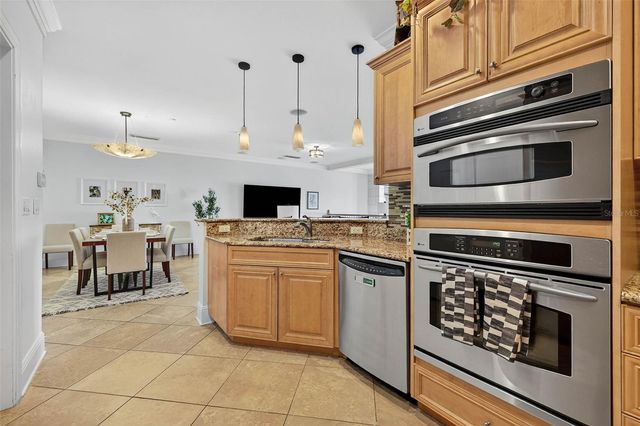 525 MANDALAY AVENUE 33, Clearwater Beach, FL 33767