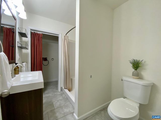 2612 HUNTINGTON RD, Charlottesville, VA 22901