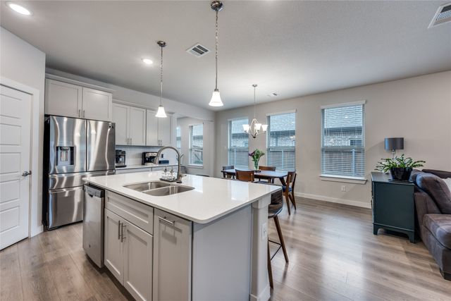 5405 High Pointe Drive, Haltom City, TX 76137