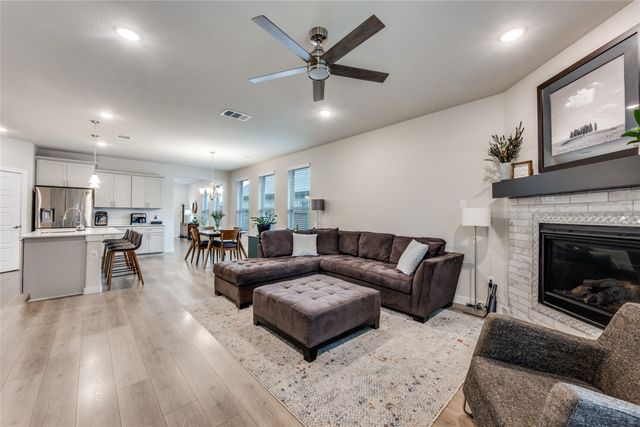 5405 High Pointe Drive, Haltom City, TX 76137