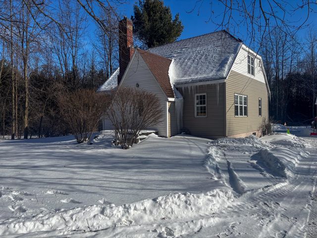 690 Ratta Road, Chazy, NY 12921