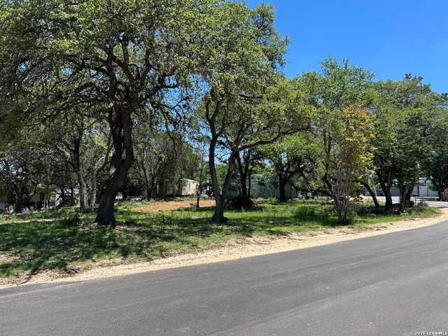 301 GREENWOOD ST, Canyon Lake, TX 78133