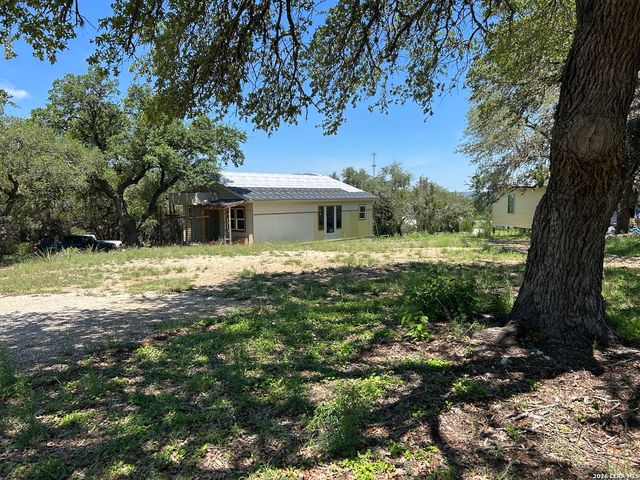 301 GREENWOOD ST, Canyon Lake, TX 78133