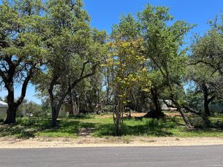 301 GREENWOOD ST, Canyon Lake, TX 78133