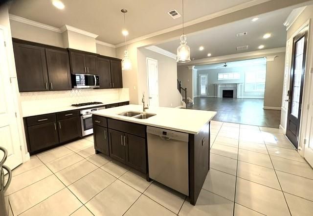 5018 Dickson Street, Houston, TX 77007