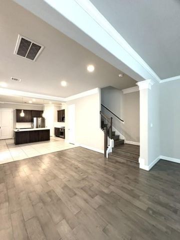 5018 Dickson Street, Houston, TX 77007