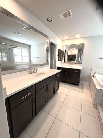5018 Dickson Street, Houston, TX 77007