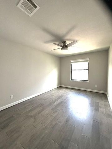 5018 Dickson Street, Houston, TX 77007