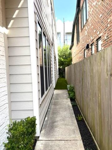 5018 Dickson Street, Houston, TX 77007