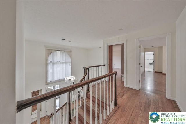 7494 Mount Eaton Road, Ross Twp, PA 18353