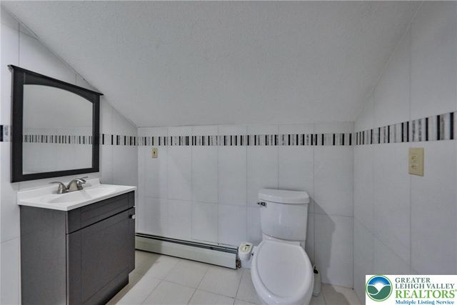 7494 Mount Eaton Road, Ross Twp, PA 18353
