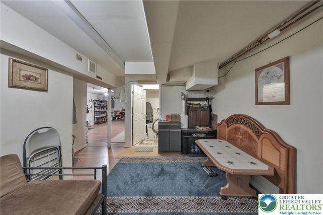 7494 Mount Eaton Road, Ross Twp, PA 18353