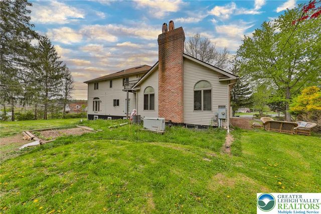 7494 Mount Eaton Road, Ross Twp, PA 18353