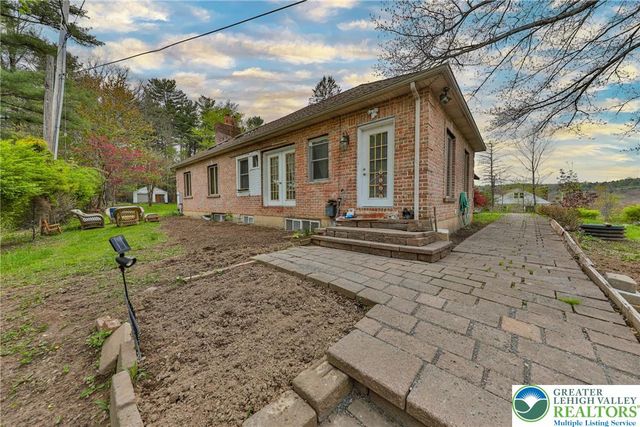7494 Mount Eaton Road, Ross Twp, PA 18353