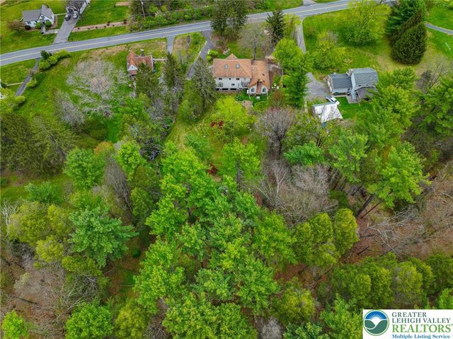 7494 Mount Eaton Road, Ross Twp, PA 18353