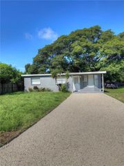 3724 TARO PLACE, Sarasota, FL 34232