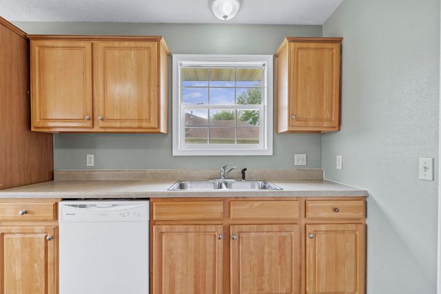 2988 E Morris Street, Republic, MO 65738