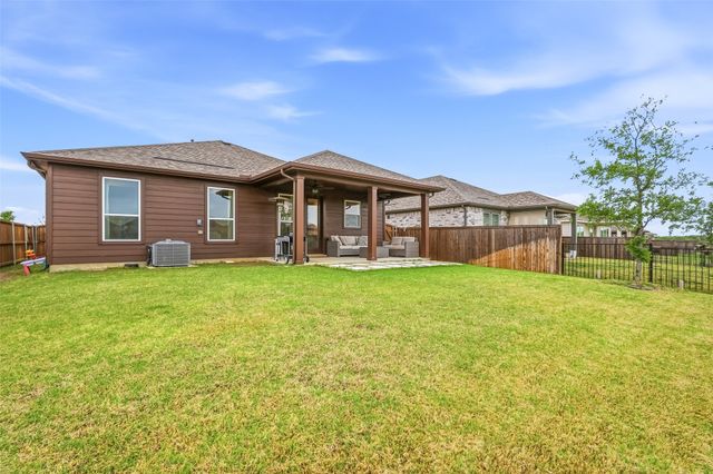 960 Tule Drive, Aubrey, TX 76227