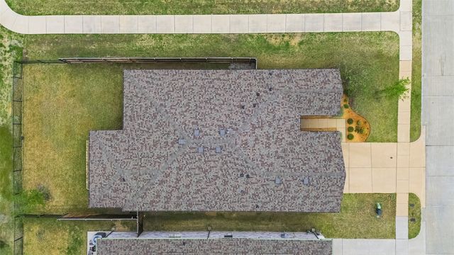 960 Tule Drive, Aubrey, TX 76227