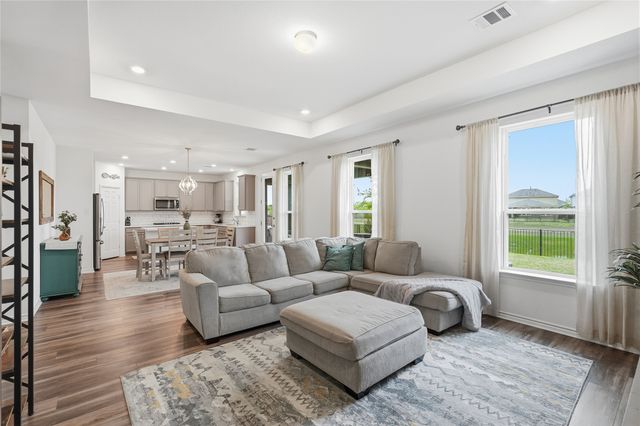 960 Tule Drive, Aubrey, TX 76227