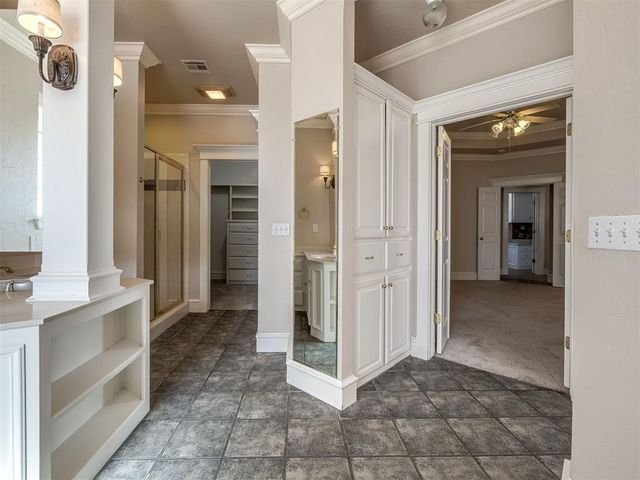 105 S Olde Bridge Road, Moore, OK 73170