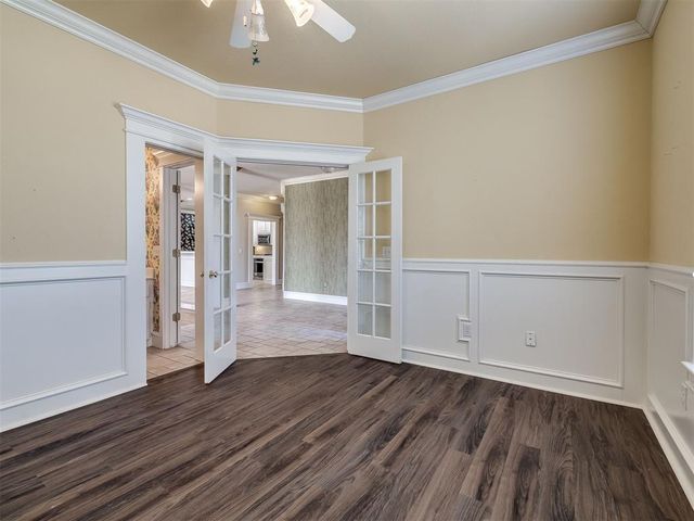 105 S Olde Bridge Road, Moore, OK 73170