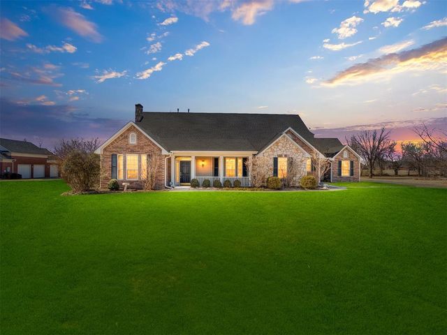 105 S Olde Bridge Road, Moore, OK 73170