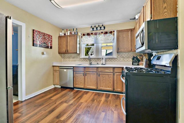 7308 34th AVENUE, Kenosha, WI 53142