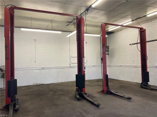 3700 Turnpike RD, Portsmouth, VA 23701