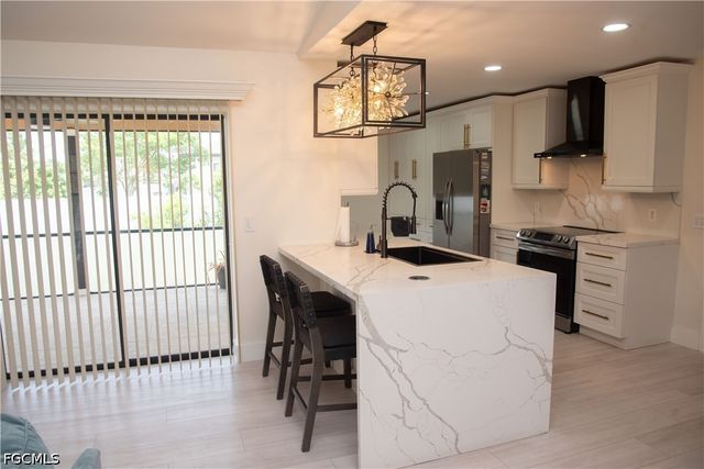 2804 SW 2nd TER, Cape Coral, FL 33991