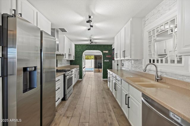 2827 N 69TH Place, Scottsdale, AZ 85257