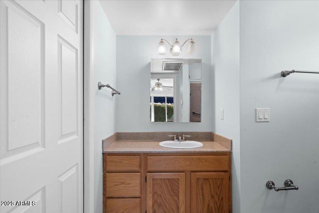 5345 E CROCUS Drive, Scottsdale, AZ 85254