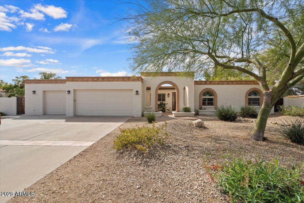 5345 E CROCUS Drive, Scottsdale, AZ 85254