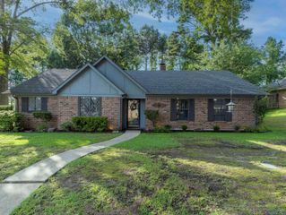 1317 Tiffany Ln, Longview, TX 75604