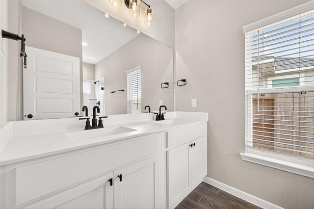 316 Stone Placa Trail, Brookshire, TX 77423