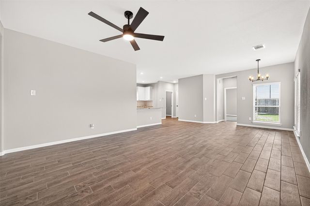 316 Stone Placa Trail, Brookshire, TX 77423