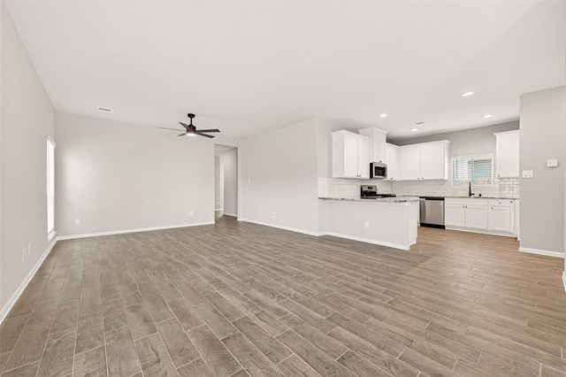 316 Stone Placa Trail, Brookshire, TX 77423