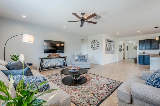 2135 W ANGELO Way, San Tan Valley, AZ 85144