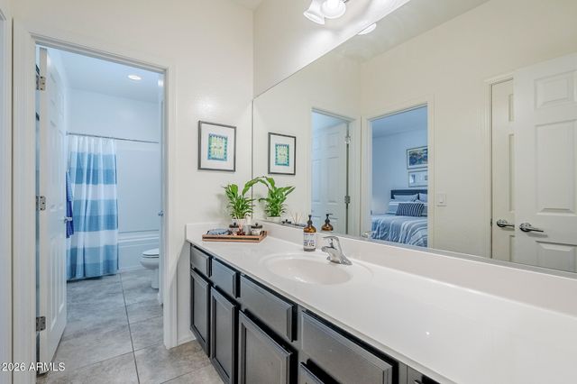 2135 W ANGELO Way, San Tan Valley, AZ 85144