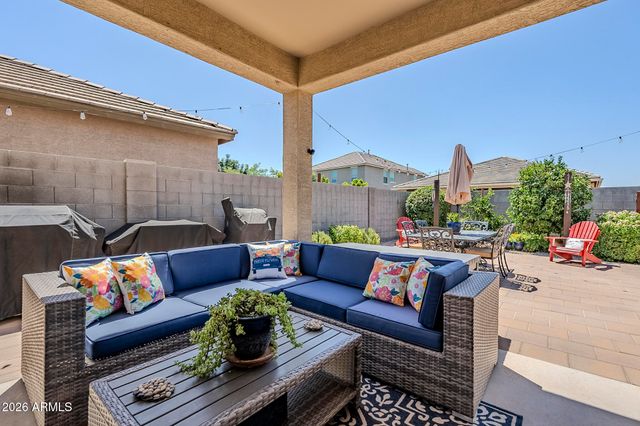 2135 W ANGELO Way, San Tan Valley, AZ 85144