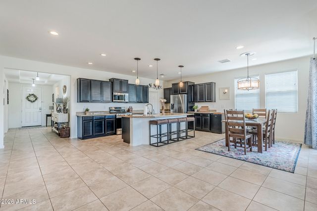 2135 W ANGELO Way, San Tan Valley, AZ 85144