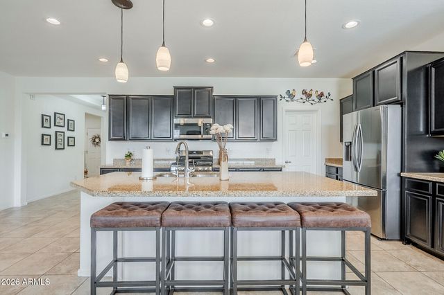 2135 W ANGELO Way, San Tan Valley, AZ 85144