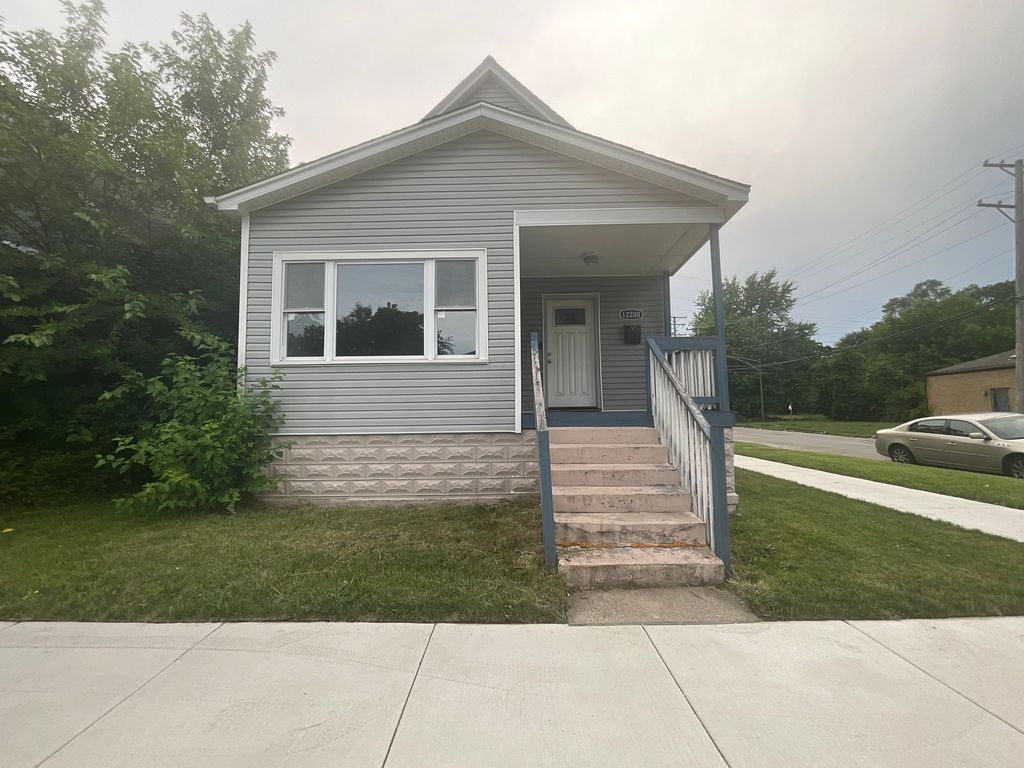 12200 S Lowe Avenue, Chicago, IL 60628