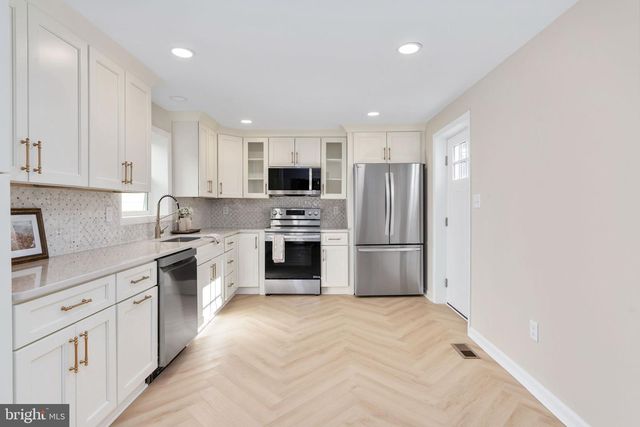 1315 CHARLES ST, Fredericksburg, VA 22401