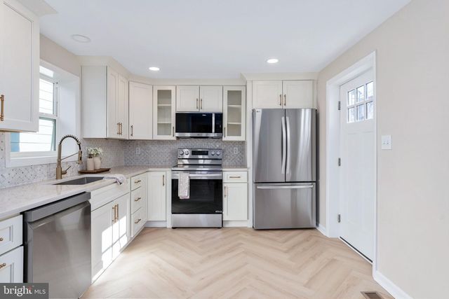 1315 CHARLES ST, Fredericksburg, VA 22401