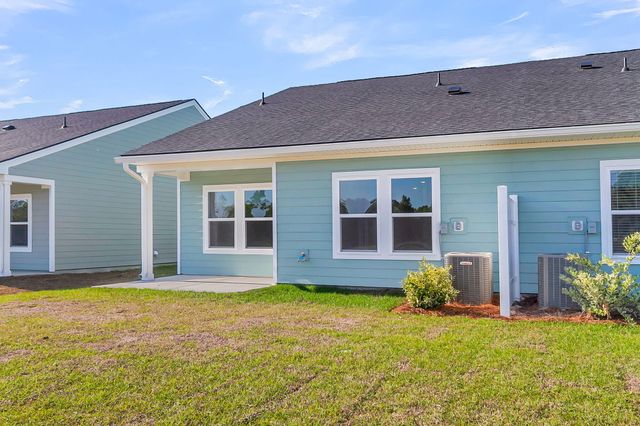5047 Blackberry Lane, Ravenel, SC 29470
